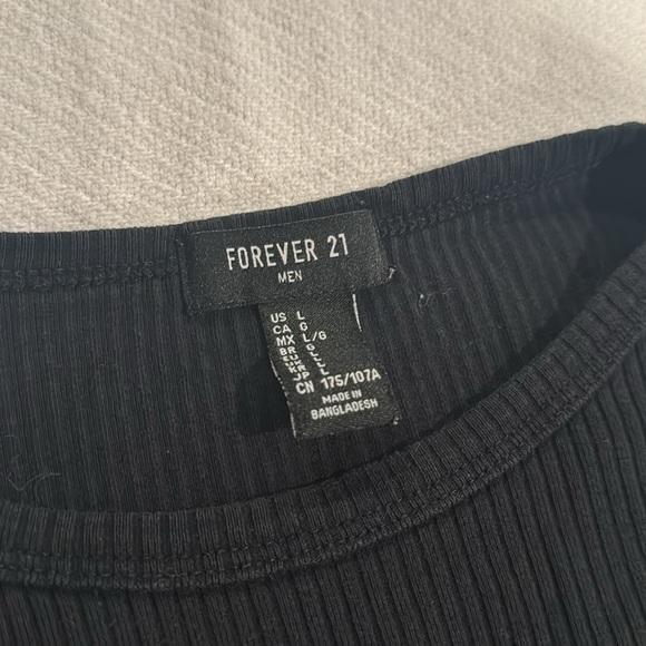 Men’s Forever 21 Ribbed T-Shirt - Picture 4 of 4